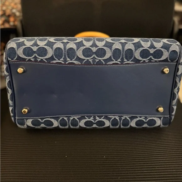 Coach Large Denim Rowan - Picture 5 of 6